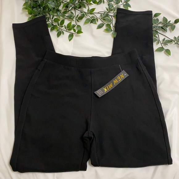 Black Fashion Nova sculpting pants - Picture 3 of 4